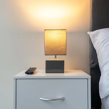 Spacious 2br - Centre - Balcony - Parking * Leeds (West Yorkshire)