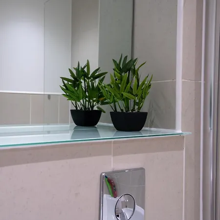 Apartment Spacious 2br - Centre - Balcony - Parking Leeds (West Yorkshire)