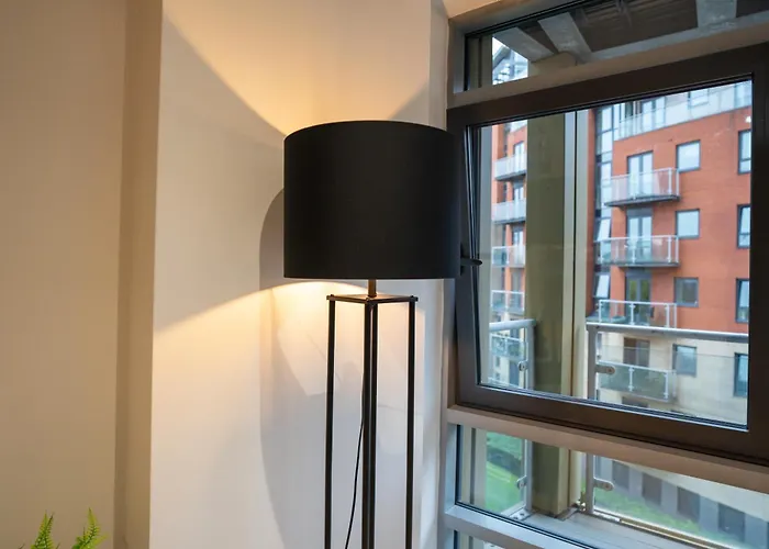 Апартаменти Spacious 2br - Centre - Balcony - Parking *