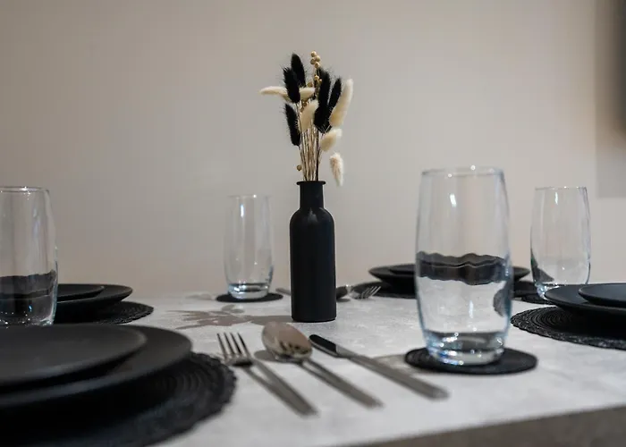 Spacious 2br - Centre - Balcony - Parking Apartment Leeds (West Yorkshire)