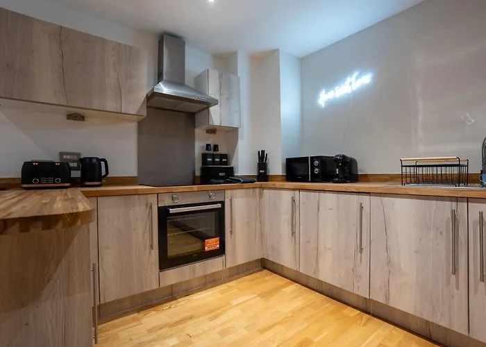 Spacious 2br - Centre - Balcony - Parking Leeds (West Yorkshire)