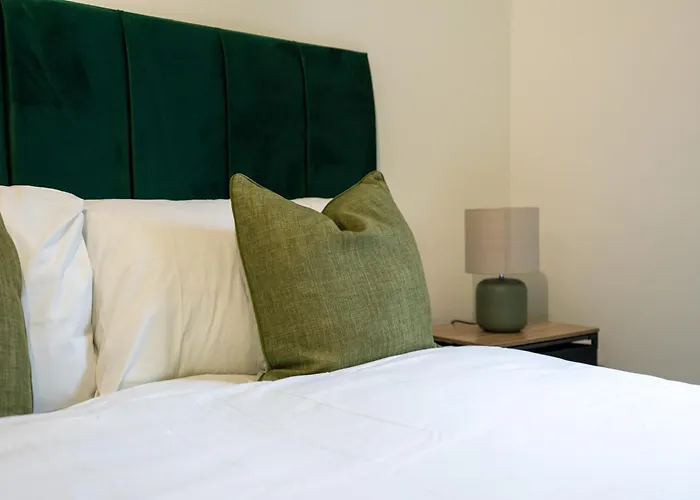 Spacious 2br - Centre - Balcony - Parking Apartment Leeds (West Yorkshire)