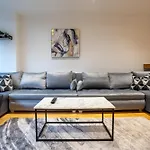 Spacious 2br - Centre - Balcony - Parking * Leeds (West Yorkshire)
