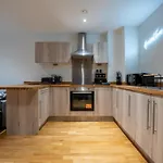Spacious 2br - Centre - Balcony - Parking
