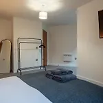Spacious 2br - Centre - Balcony - Parking Apartamento *