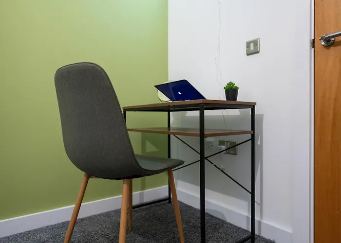 Spacious 2br - Centre - Balcony - Parking * Leeds (West Yorkshire)