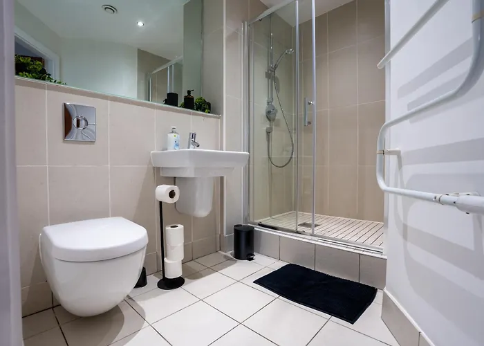 Spacious 2br - Centre - Balcony - Parking * Leeds (West Yorkshire)